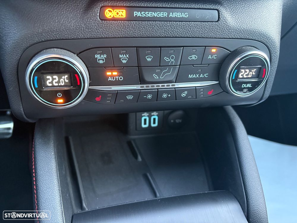 Ford Kuga 2.5 Duratec PHEV ST-LINE X - 11