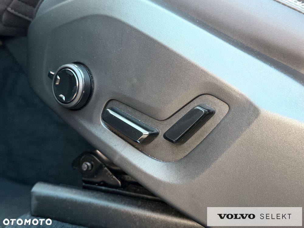 Volvo XC 90 - 24