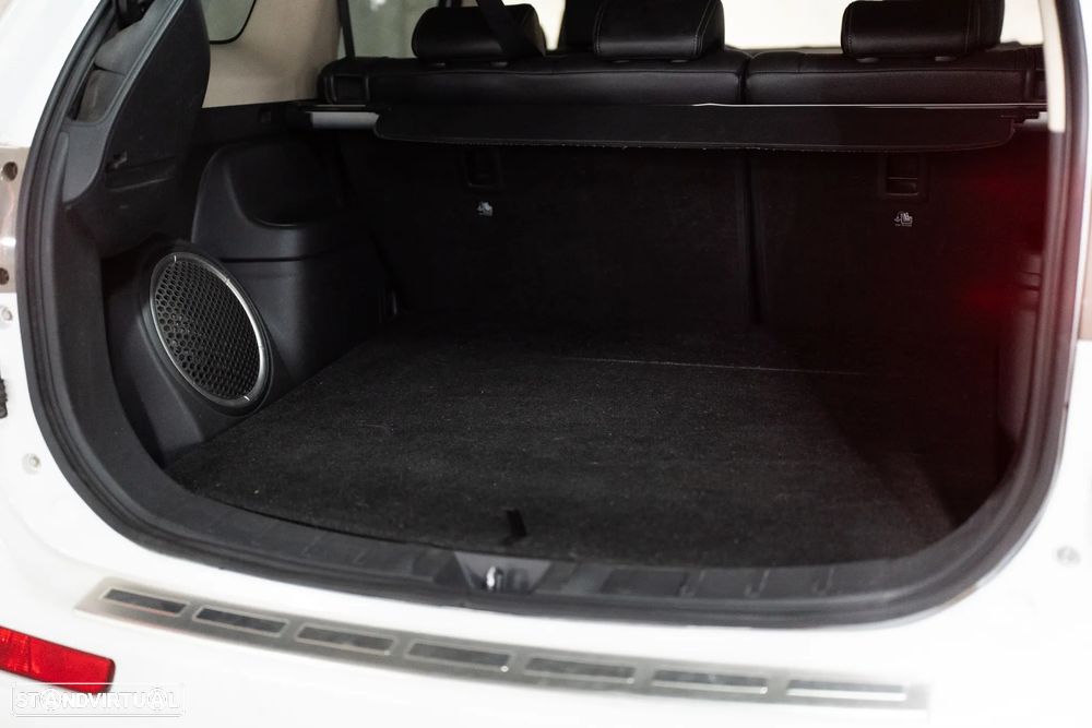 Mitsubishi Outlander 2.0 4WD - 43