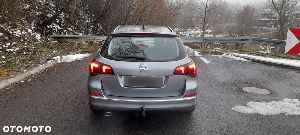 Opel Astra 1.4 Turbo - 11