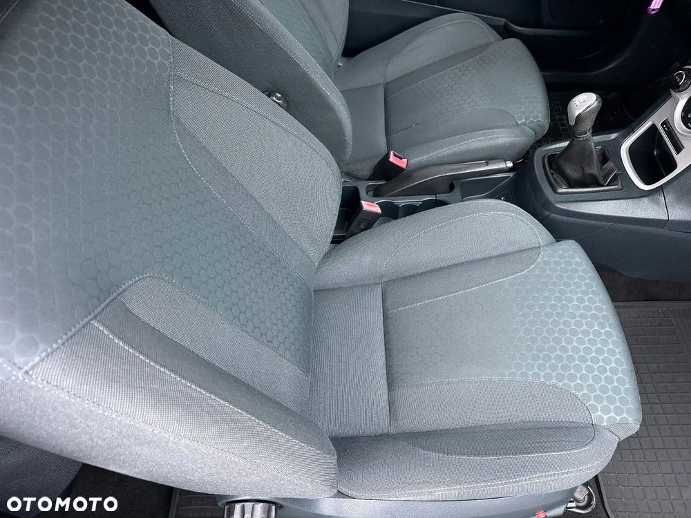 Ford Fiesta - 22