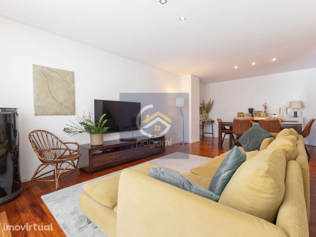 Apartamento T2 Duplex no Porto - Terraço, centralidade e funcionali... - Grande imagem: 2/19