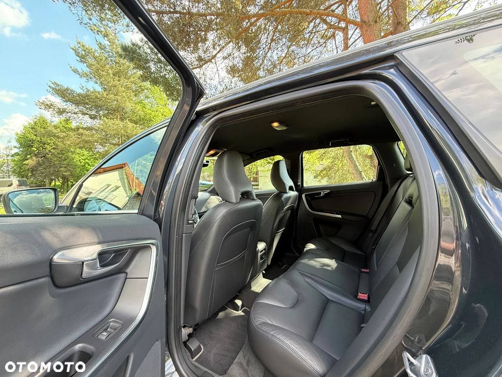 Volvo XC 60 D4 Geartronic Summum - 23