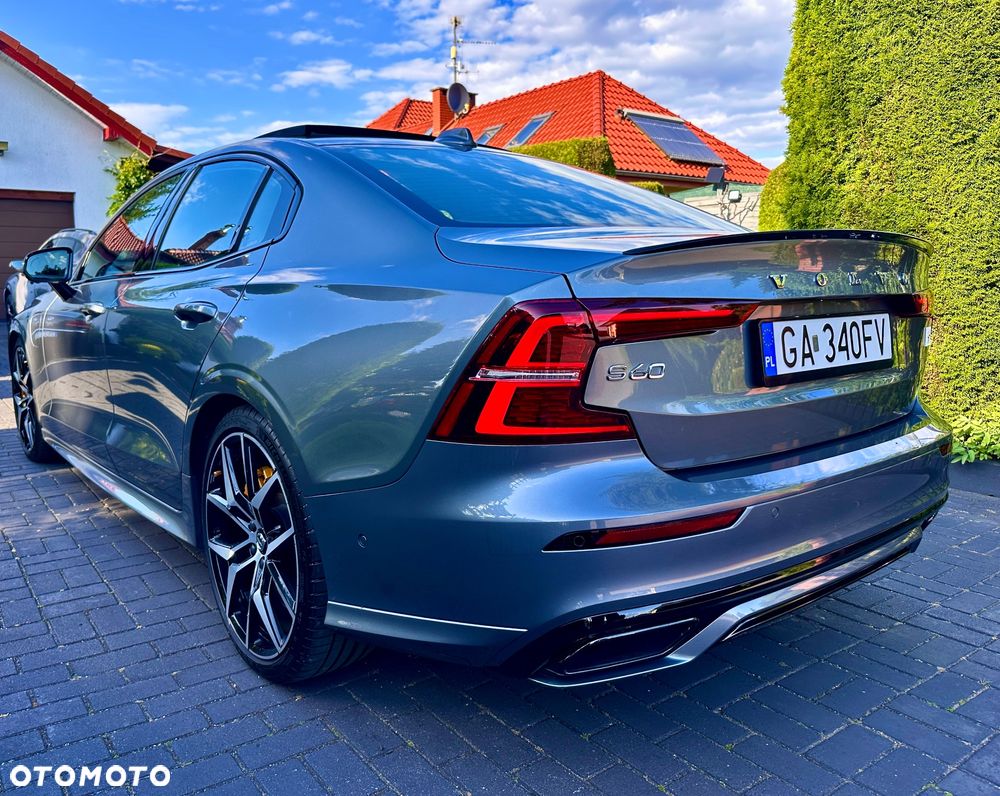 Volvo S60 T8 AWD Plug-In Hybrid Polestar Engineered R-Design - 11