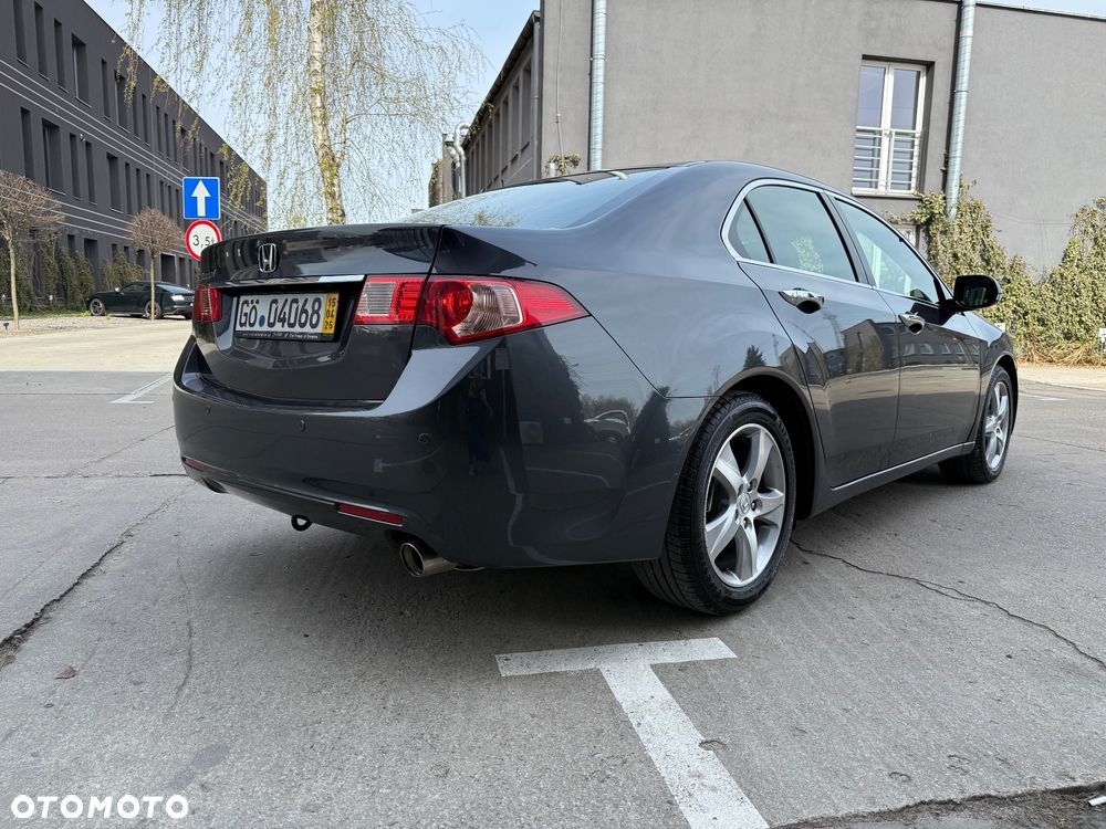 Honda Accord 2.0 Elegance 50 Jahre Edition - 13