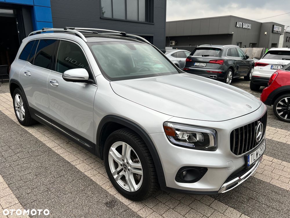 Mercedes-Benz GLB 250 4-Matic 8G-DCT - 5
