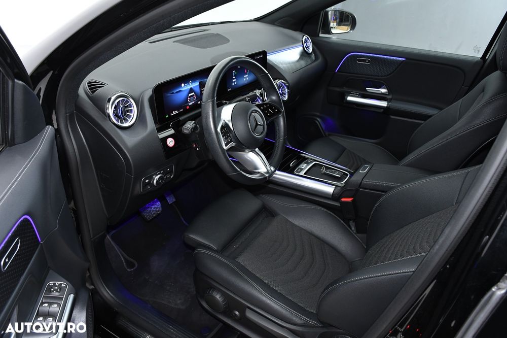 Mercedes-Benz GLA - 10