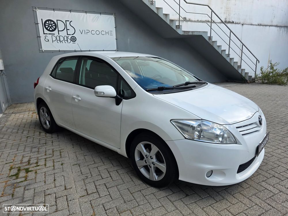 Toyota Auris 1.33 VVT-i Exclusive - 14