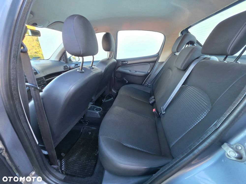 Peugeot 206 plus 1.1 Presence - 9