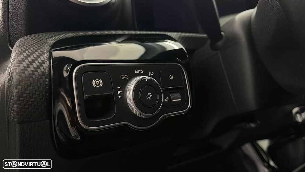 Mercedes-Benz CLA 180 d Shooting Brake Style Plus - 23