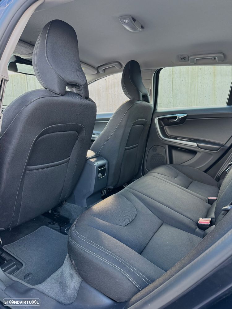 Volvo V60 2.0 D2 Kinetic - 8