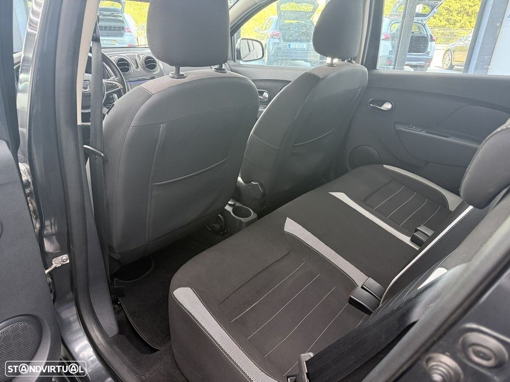 Dacia Sandero 0.9 TCe SL Stepway of Life - 14