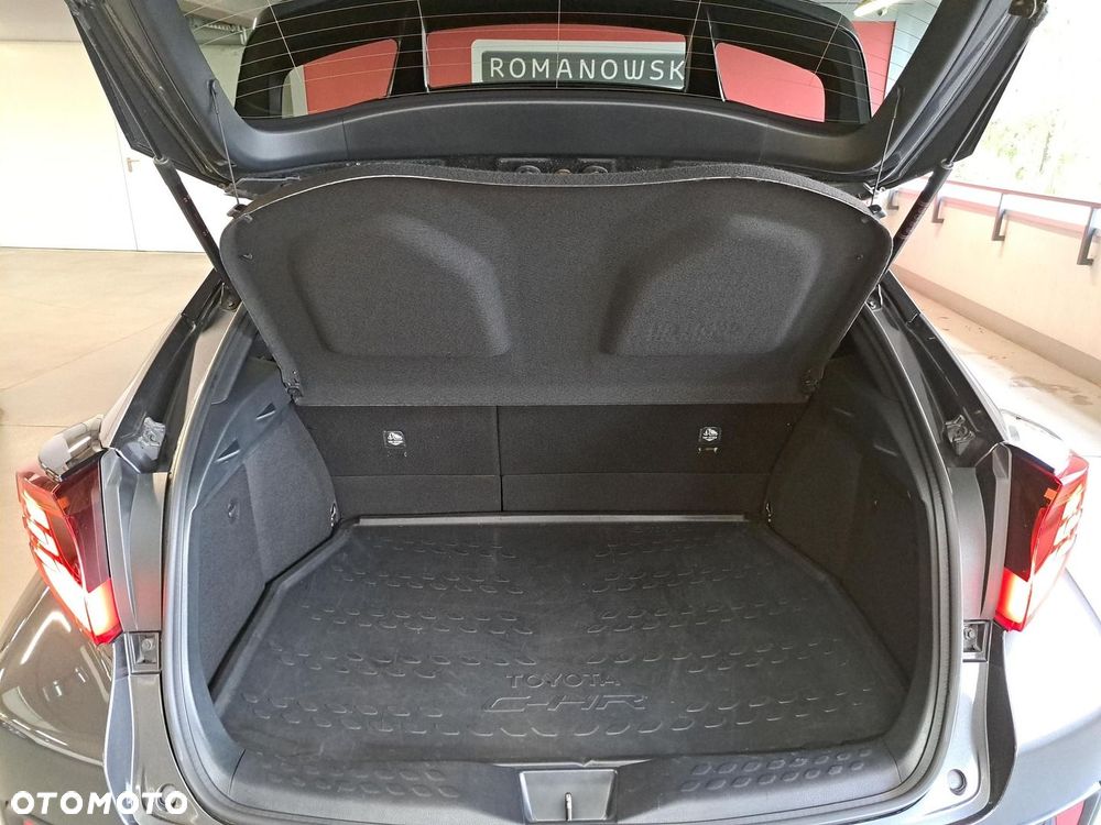 Toyota C-HR 2.0 Hybrid Executive - 13