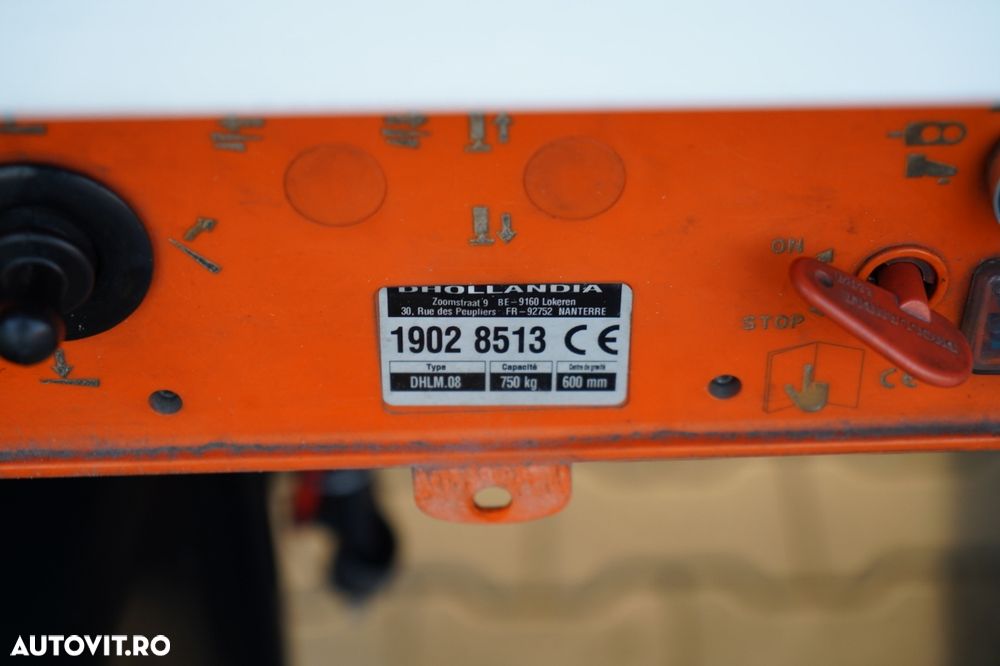 Volkswagen CRAFTER / CONTAINER / LIFT / 2019 / DUBLU / 3 LOCURI / - 22