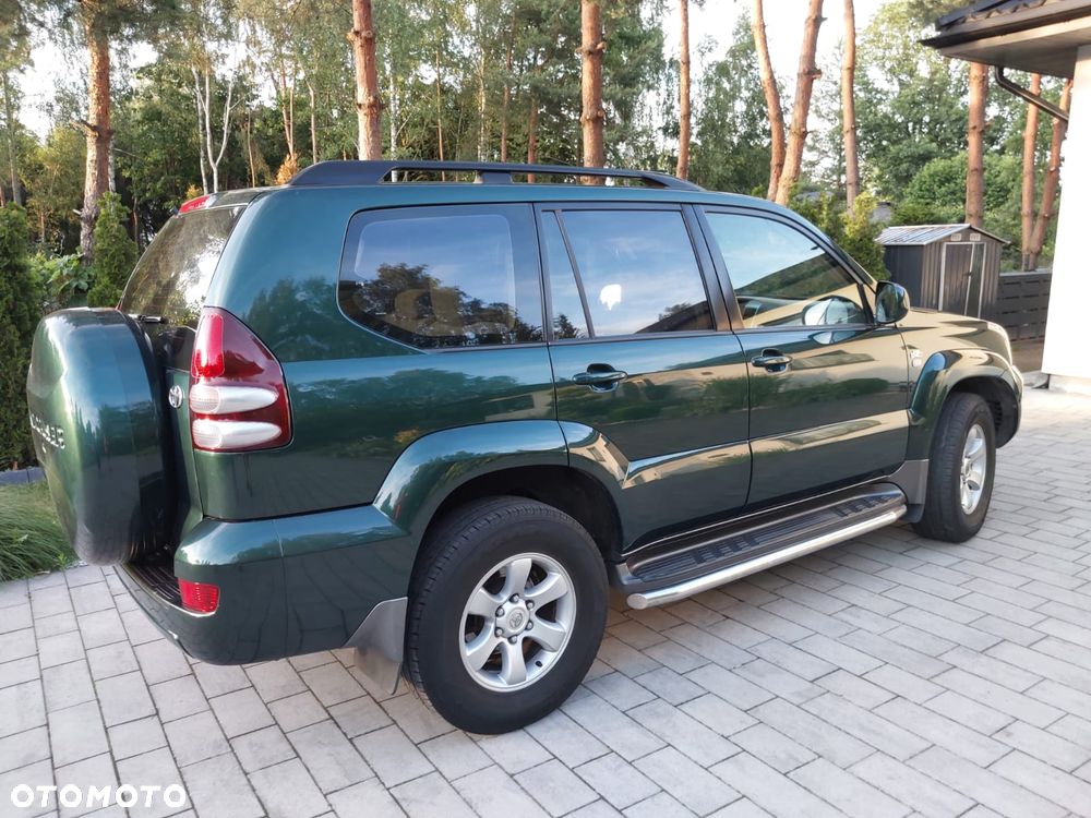 Toyota Land Cruiser - 30