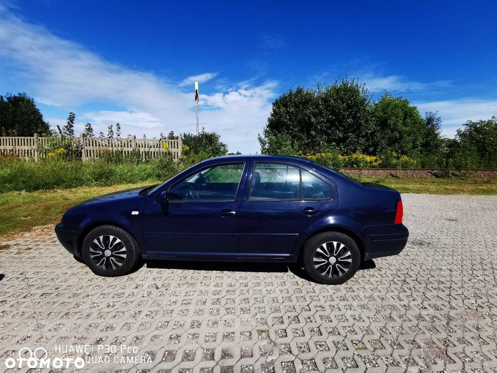 Volkswagen Bora - 1