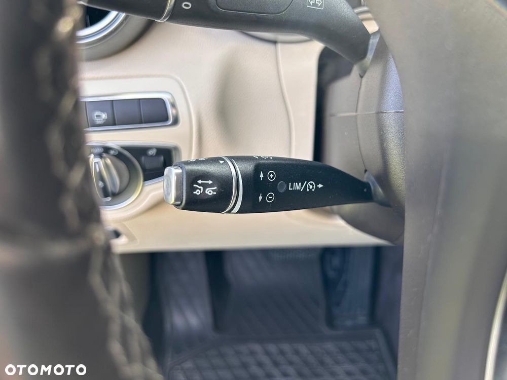 Mercedes-Benz GLC 350 d 4Matic 9G-TRONIC AMG Line - 23