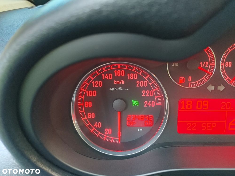 Alfa Romeo 147 1.9 JTD 8V Progression - 28