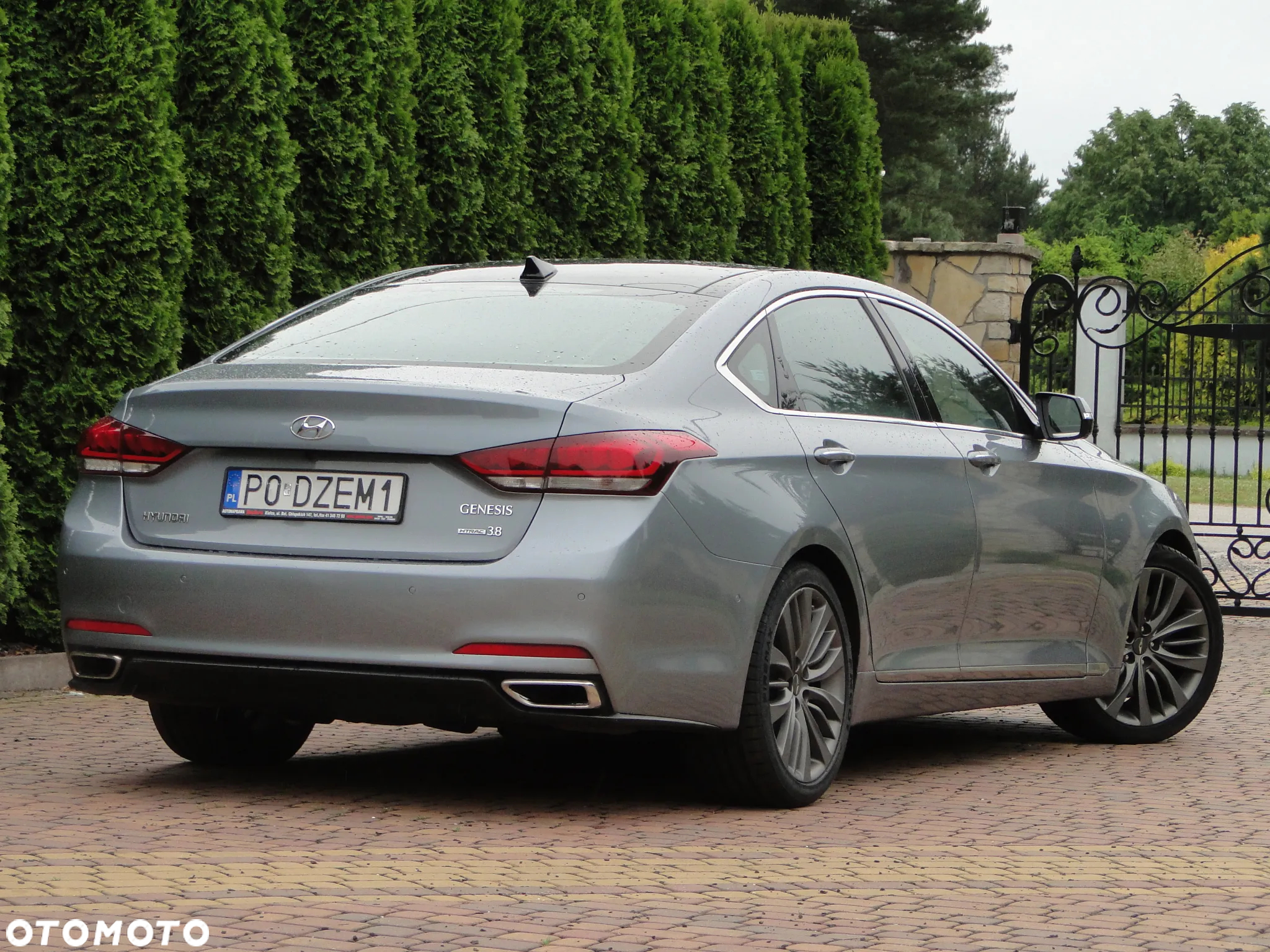 Hyundai Genesis 3.8 V6 GDI - 3