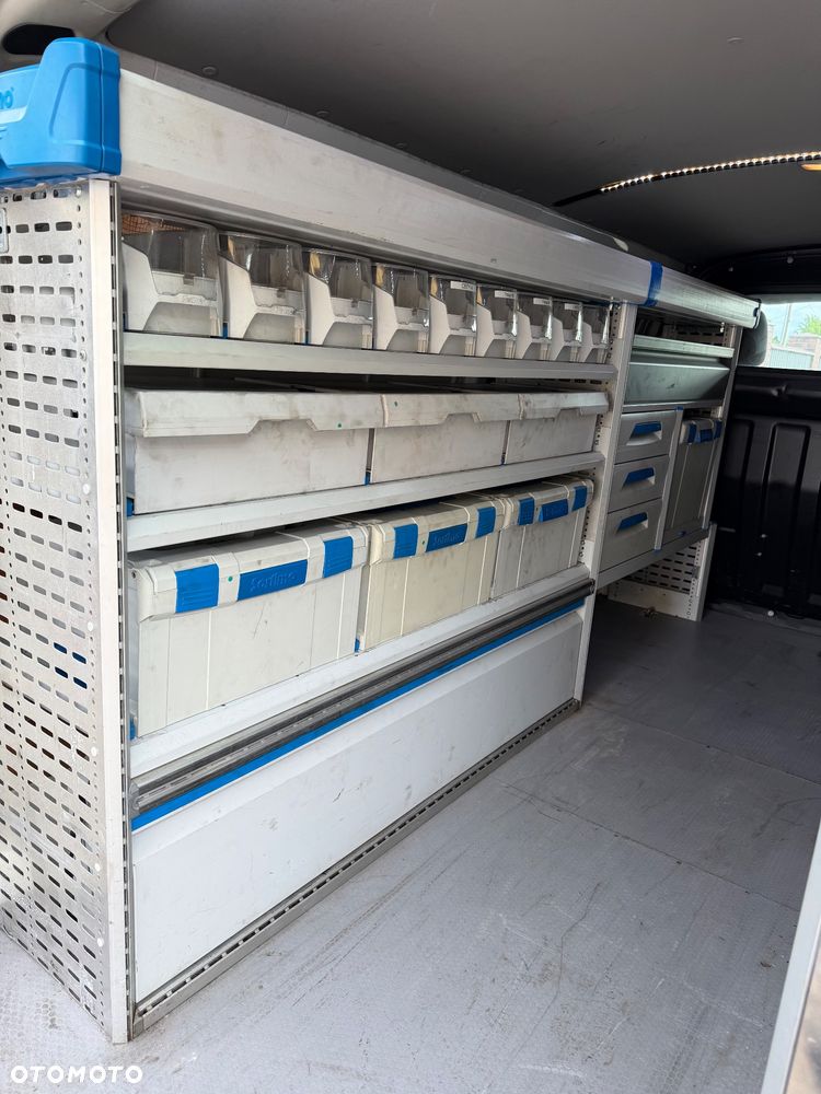 Toyota Hiace 4T KW 2,5 L 4D - 9