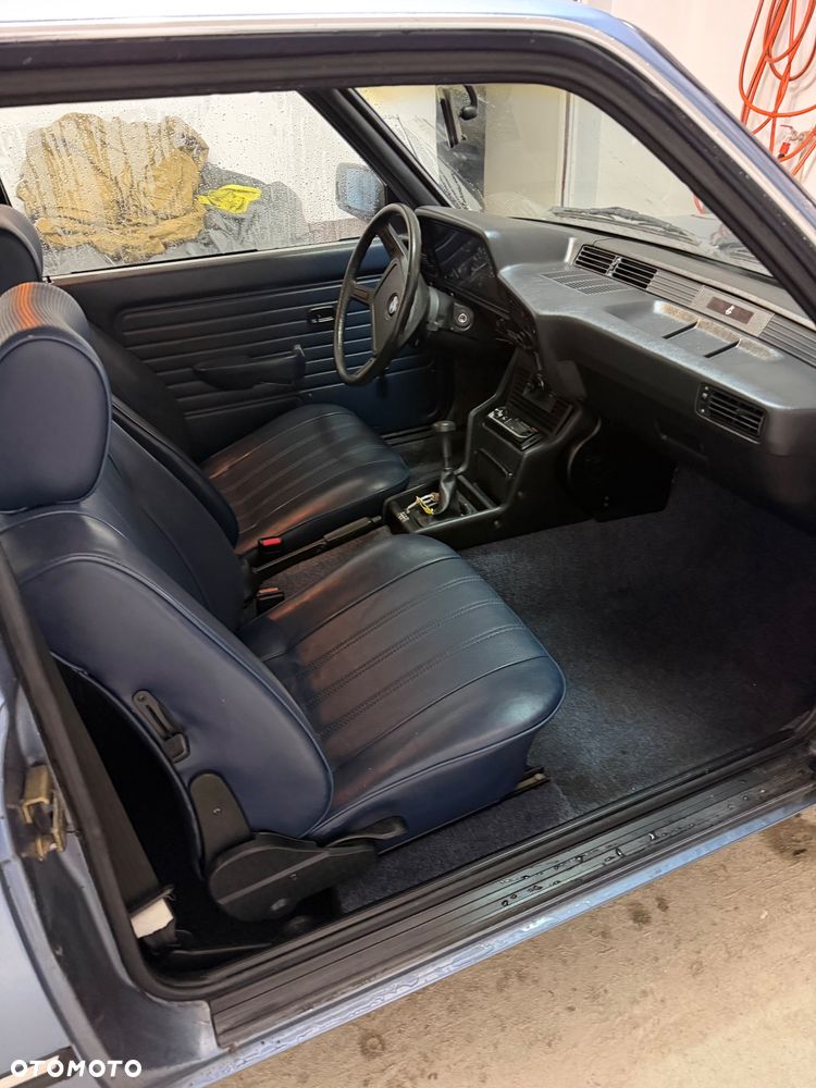 BMW Seria 3 - 13