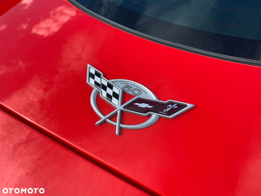 Chevrolet Corvette - 12