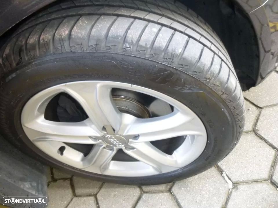 Audi A4 Avant 2.0 TDI Business Line S-line - 14