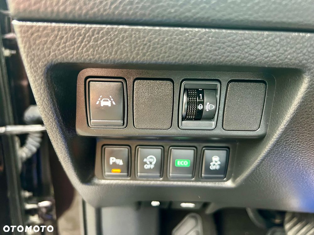 Nissan Qashqai 1.2 DIG-T Acenta Xtronic EU6 - 25