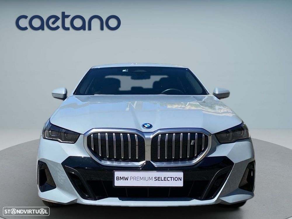 BMW i5 eDrive40 Pack Desportivo M — fotografia 18
