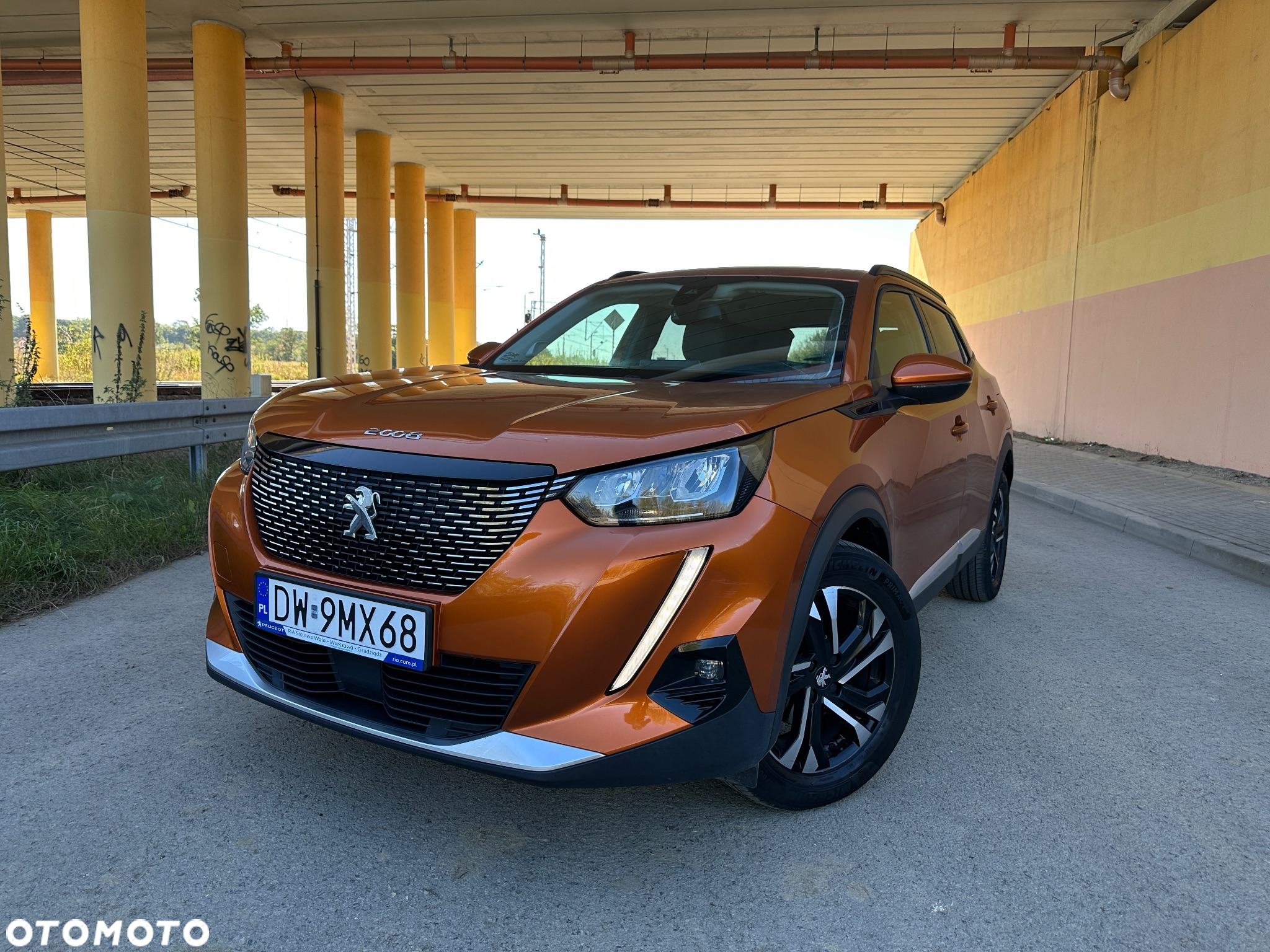 Peugeot 2008 1.2 PureTech Allure Pack S&S - 16