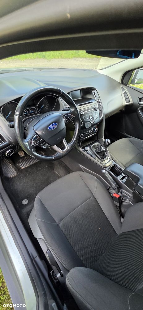 Ford Focus - 10