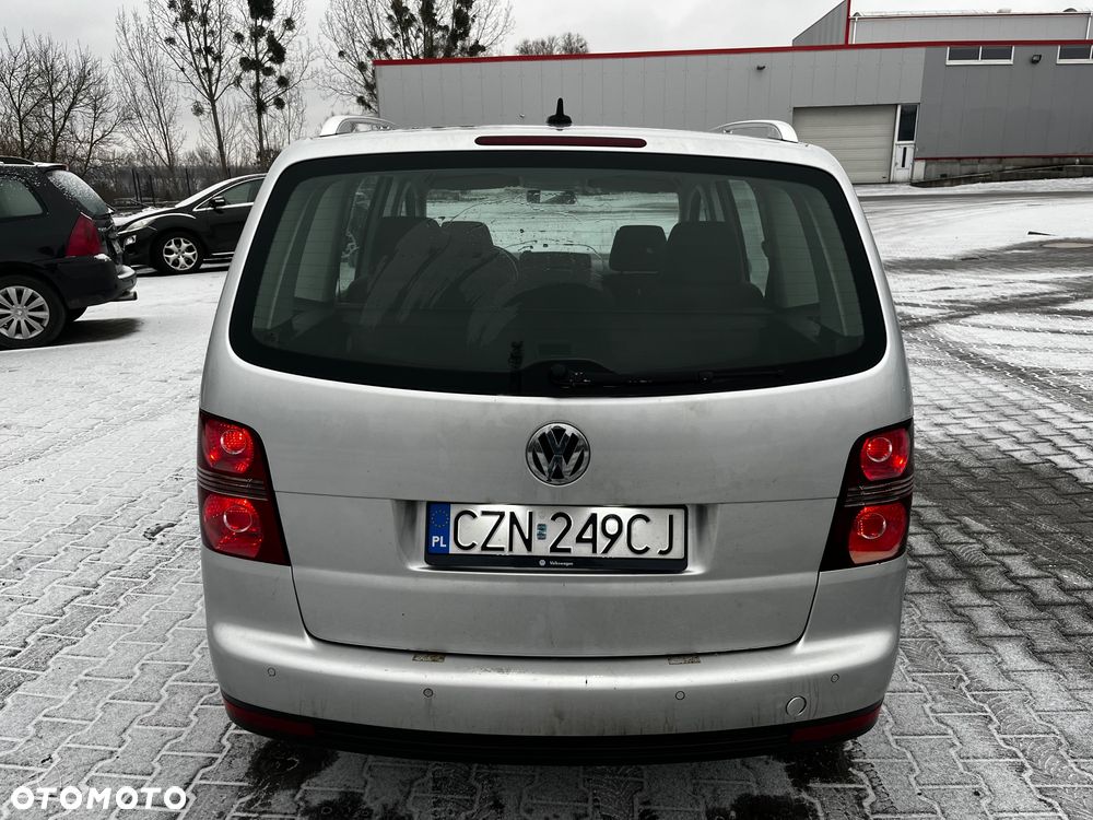 Volkswagen Touran 1.9 TDI DPF Conceptline - 8