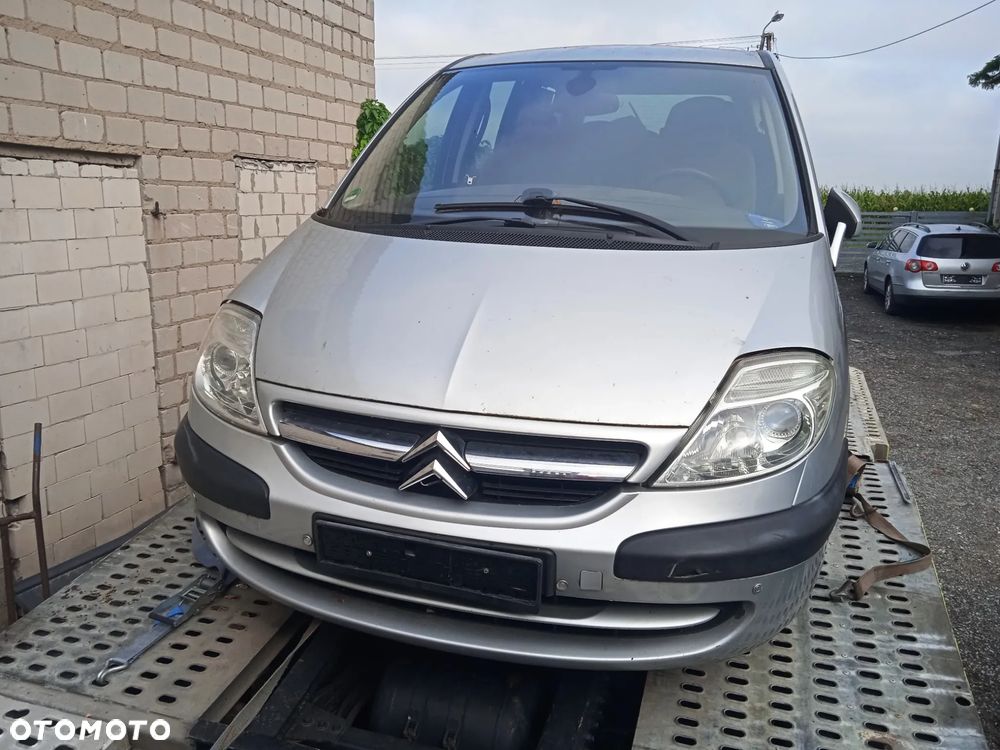 Zderzak przedni Citroen C8 lak. EZR - 1