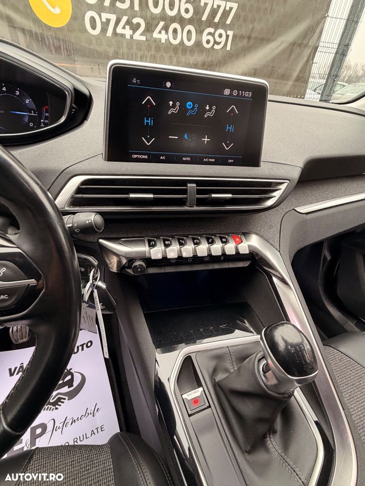 Peugeot 3008 PureTech 130 Stop & Start GPF Allure - 19