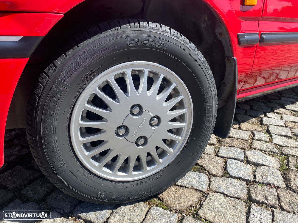 Toyota Corolla 1.3 2v - 5