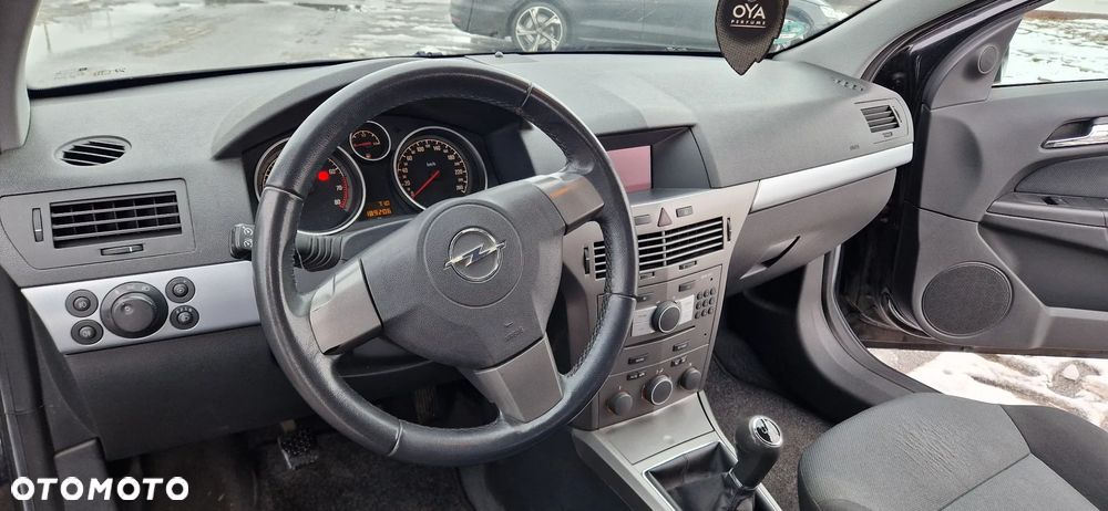 Opel Astra 1.8 Sport - 11