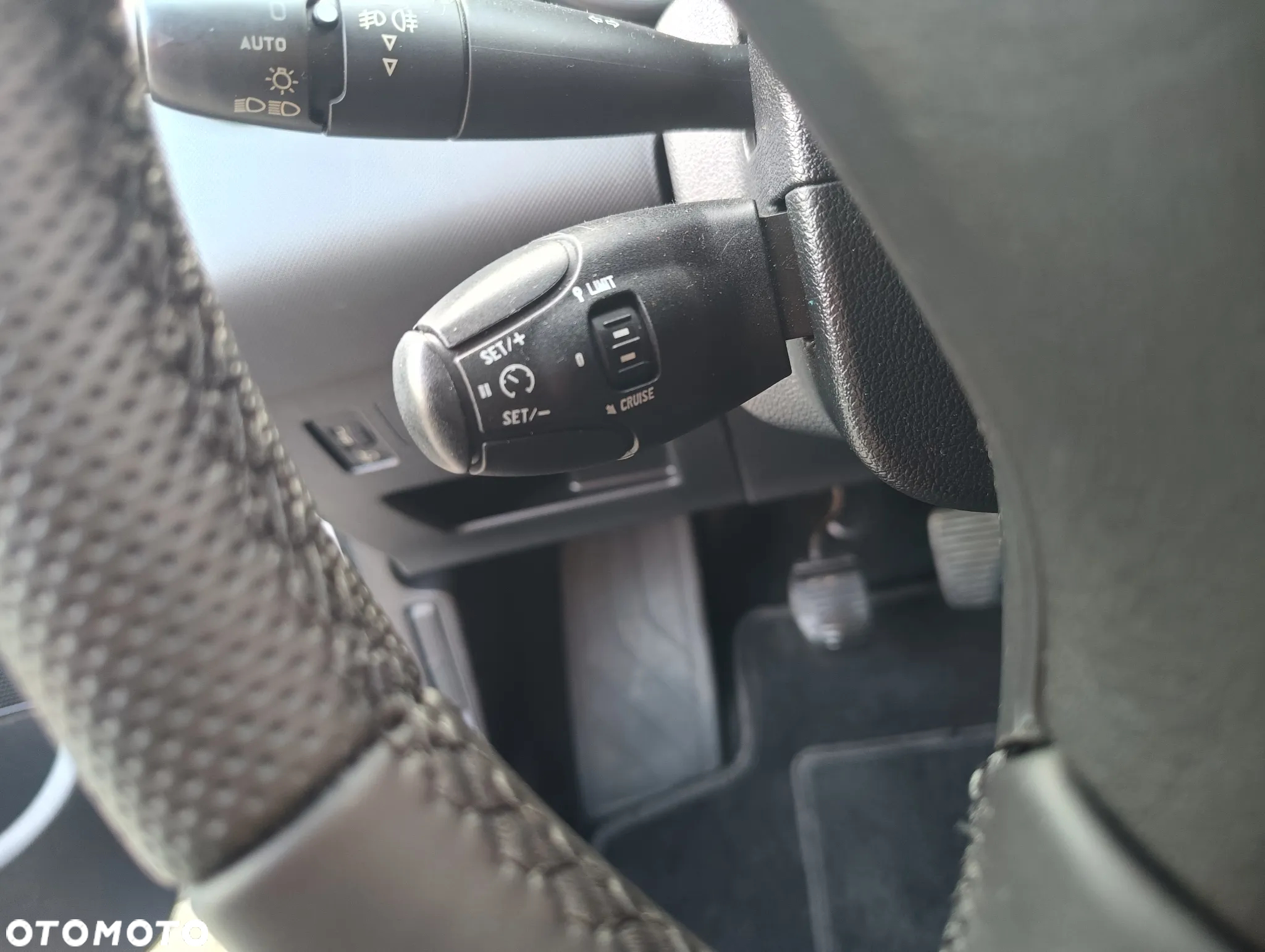 Peugeot 308 HDi FAP 140 Platinum - 26