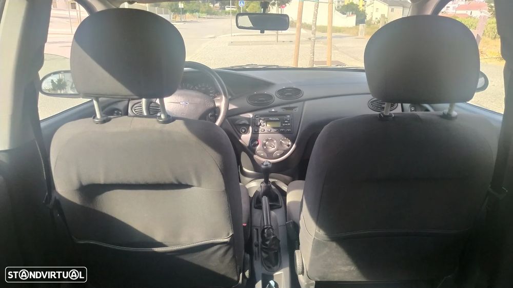 Ford Focus 1.4 Ambiente - 8