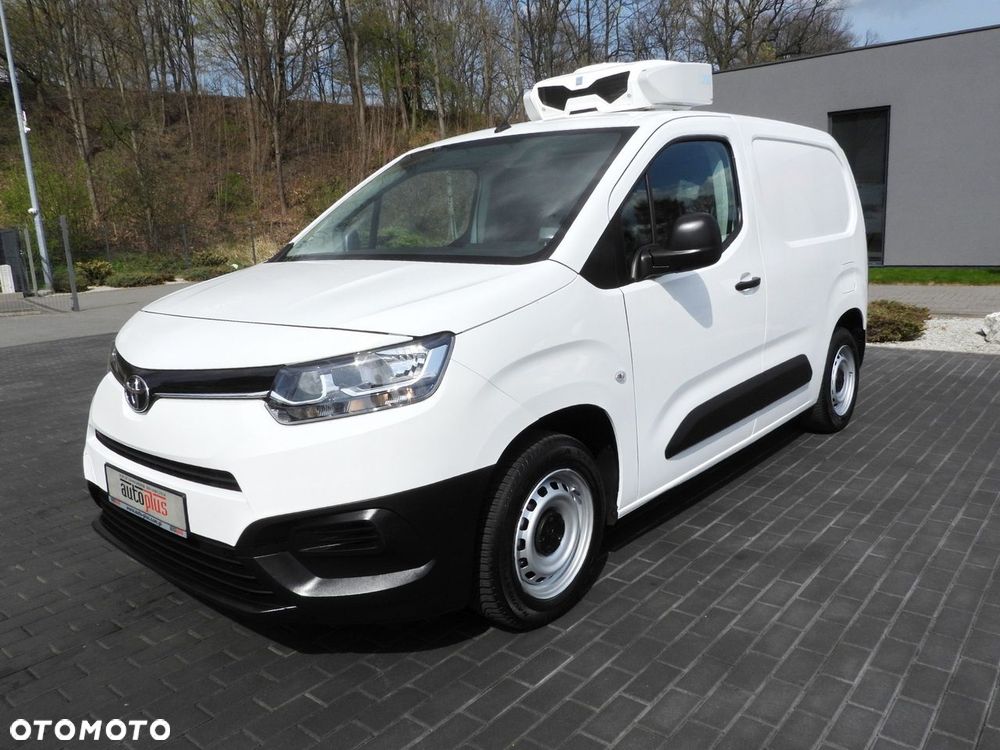 Toyota PROACE CITY  FURGON CHŁODNIA  -15*C ZASILANIE 230V TEMPOMAT KLIMATYZACJA  100KM - 7