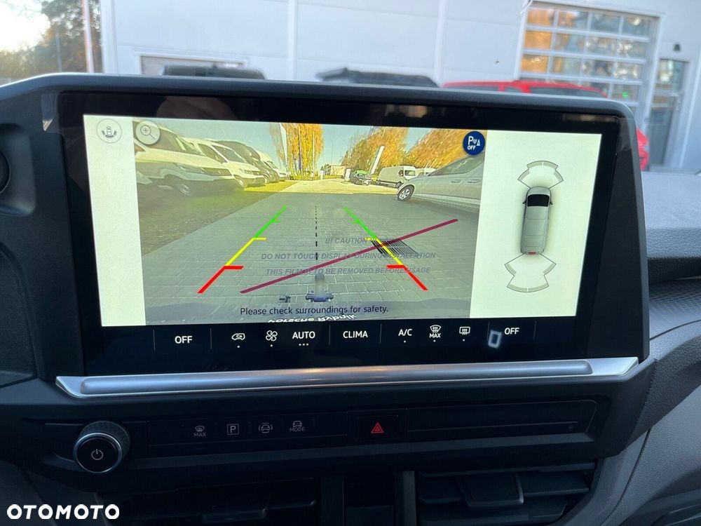 Volkswagen Caravelle - 14