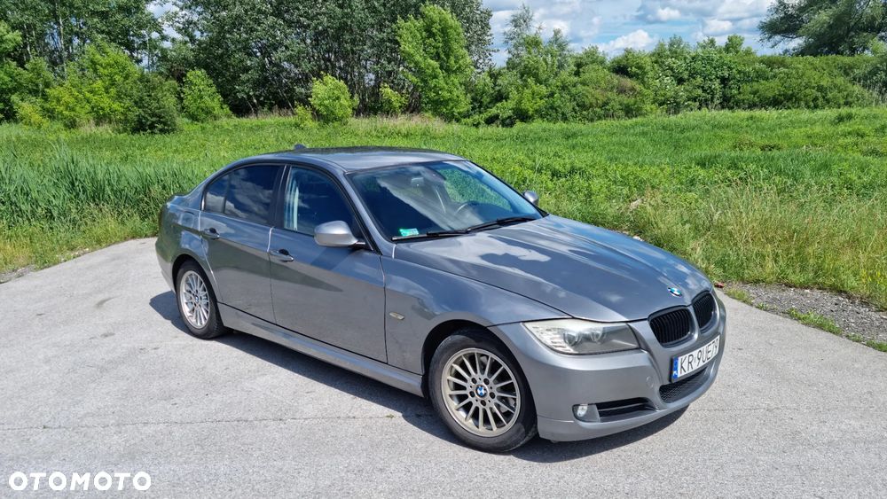 BMW Seria 3 318d - 3