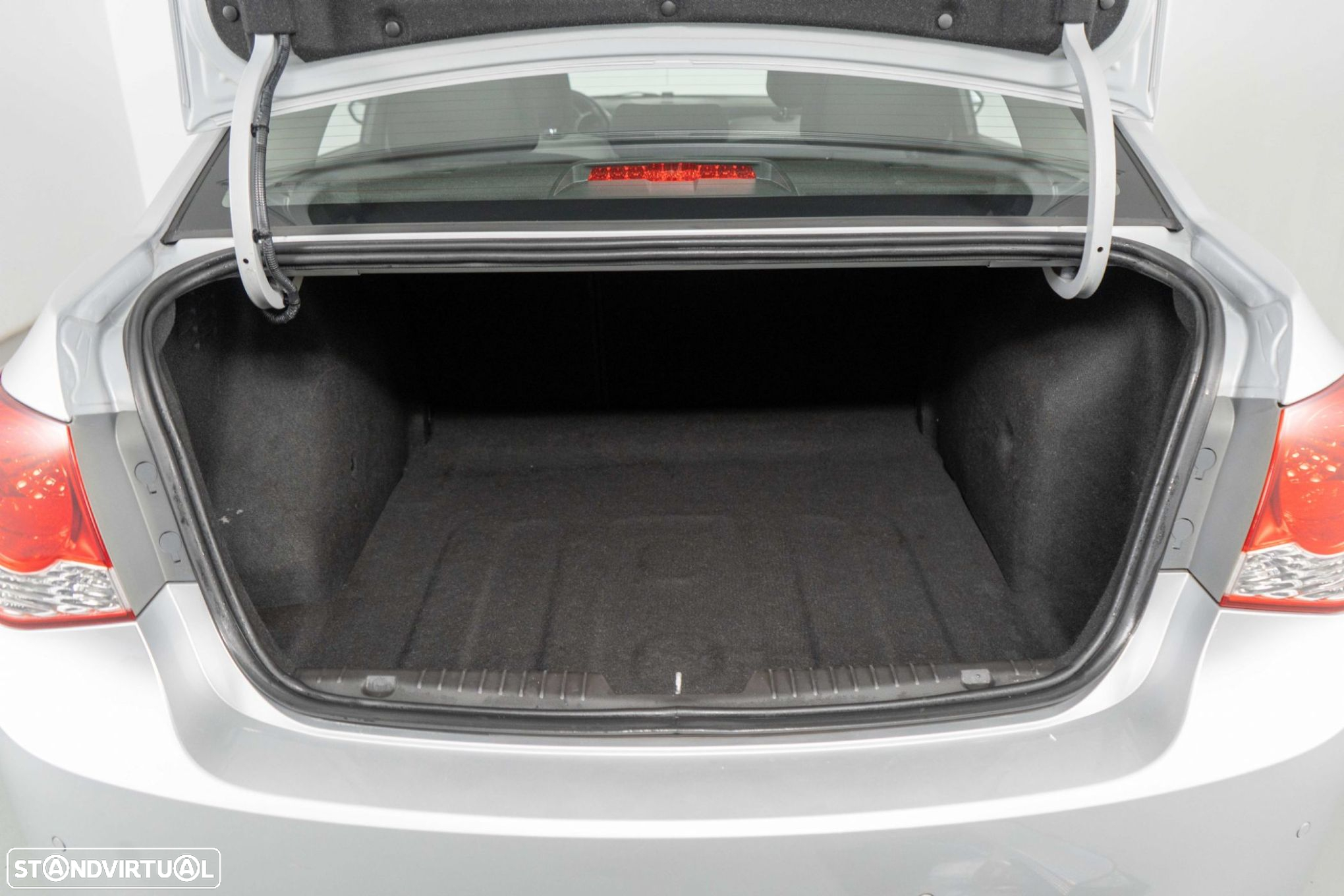 Chevrolet Cruze 1.6 LS - 12
