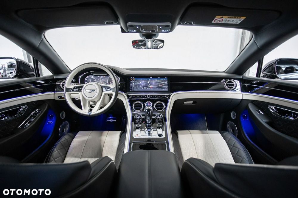 Bentley Continental GT - 24