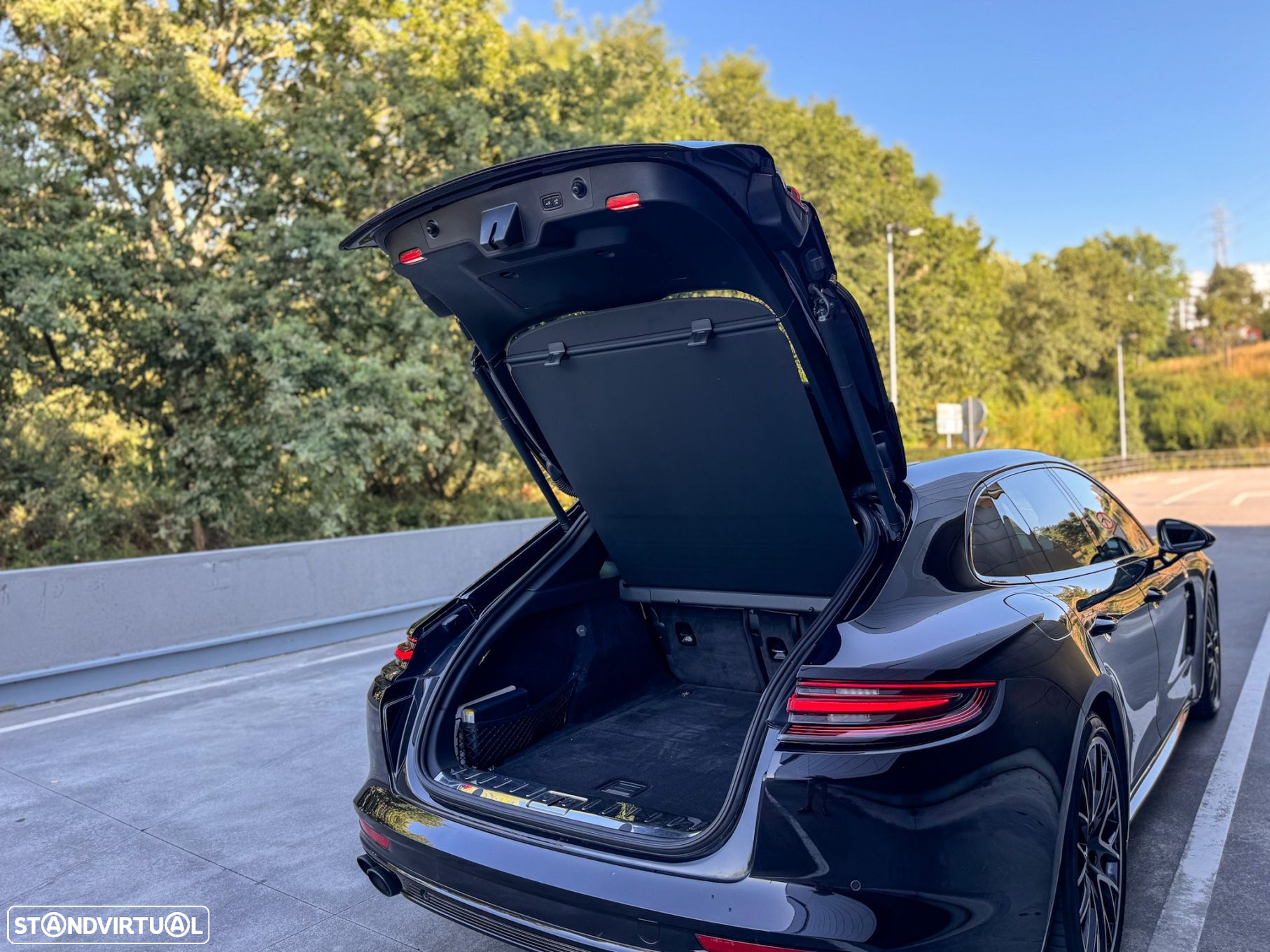 Porsche Panamera Sport Turismo 4 E-Hybrid - 28