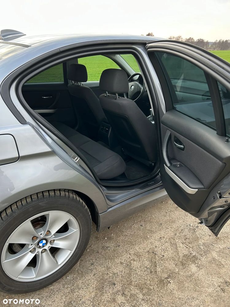 BMW Seria 3 - 14