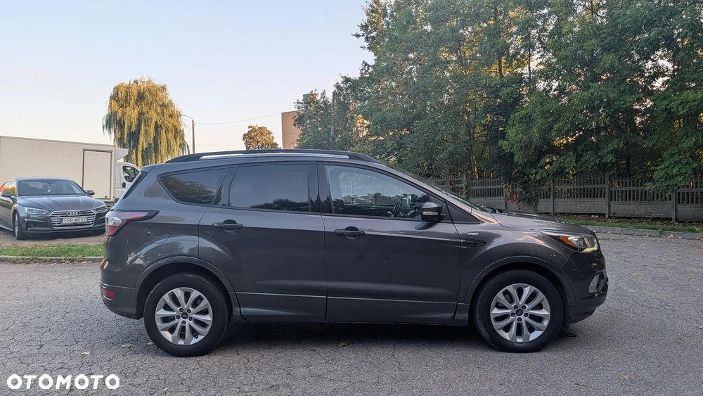 Ford Kuga 1.5 TDCi 2x4 ST-Line - 3