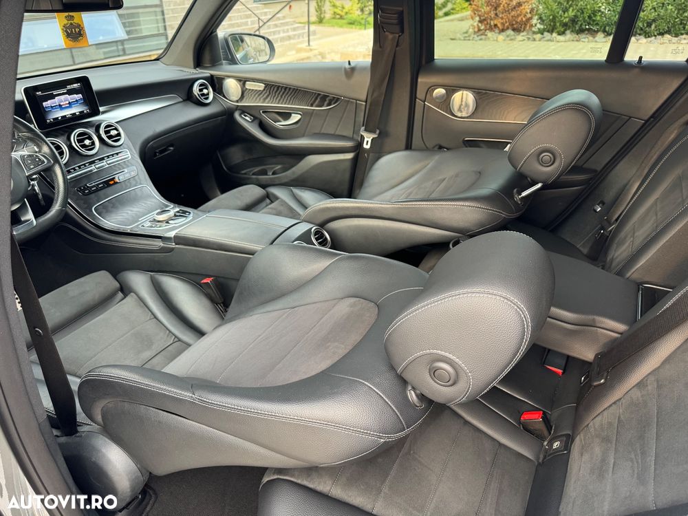 Mercedes-Benz GLC 220 d 4MATIC 9G-TRONIC AMG Line Plus - 19