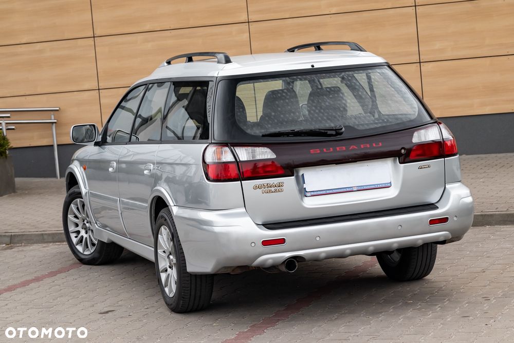 Subaru Outback 3.0 H6 - 13