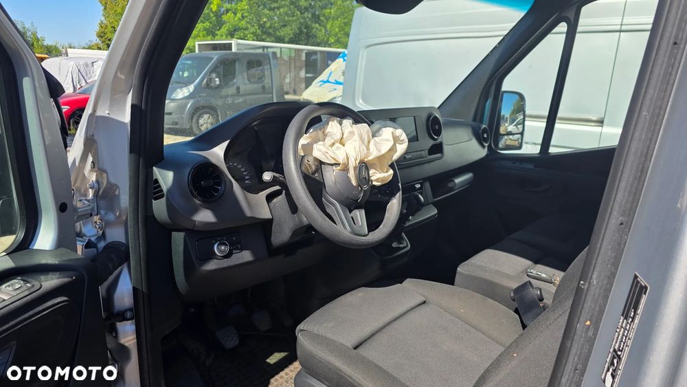 Mercedes-Benz SPRINTER - 9