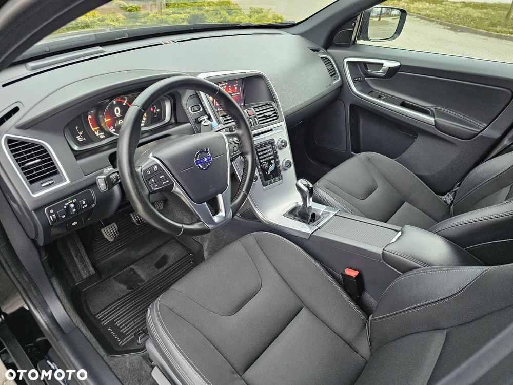 Volvo XC 60 D4 Momentum - 20